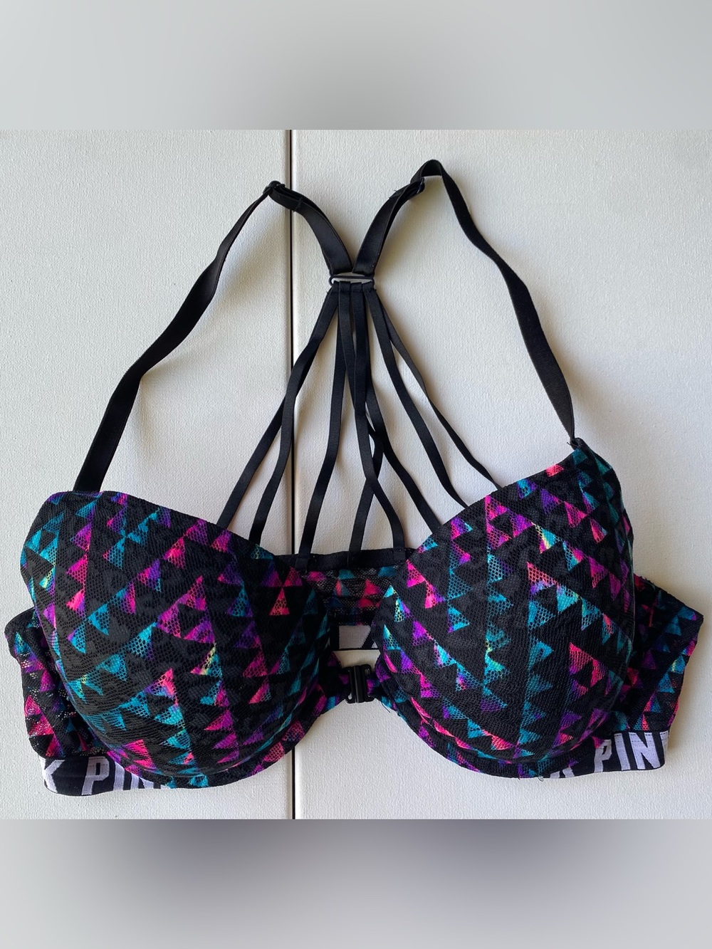 Victoria's Secret PINK Push Up Bra 36C Underwire Padded Front Close Geometric
